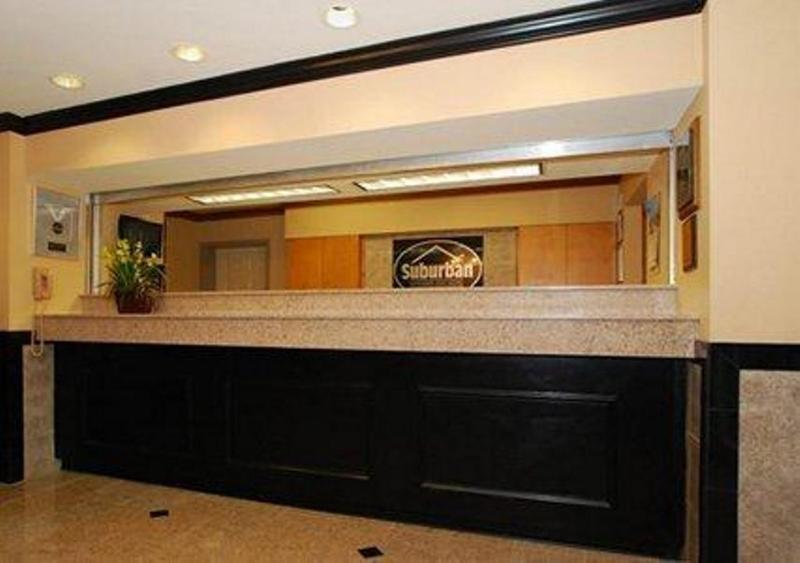 Suburban Studios Avondale Interior photo